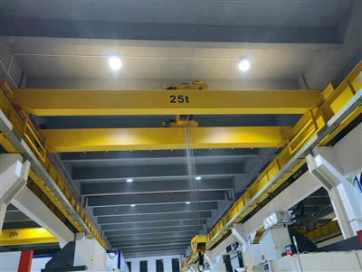 Doppju   Girder   Overhead   Crane   bi   Miftuħ   Winch